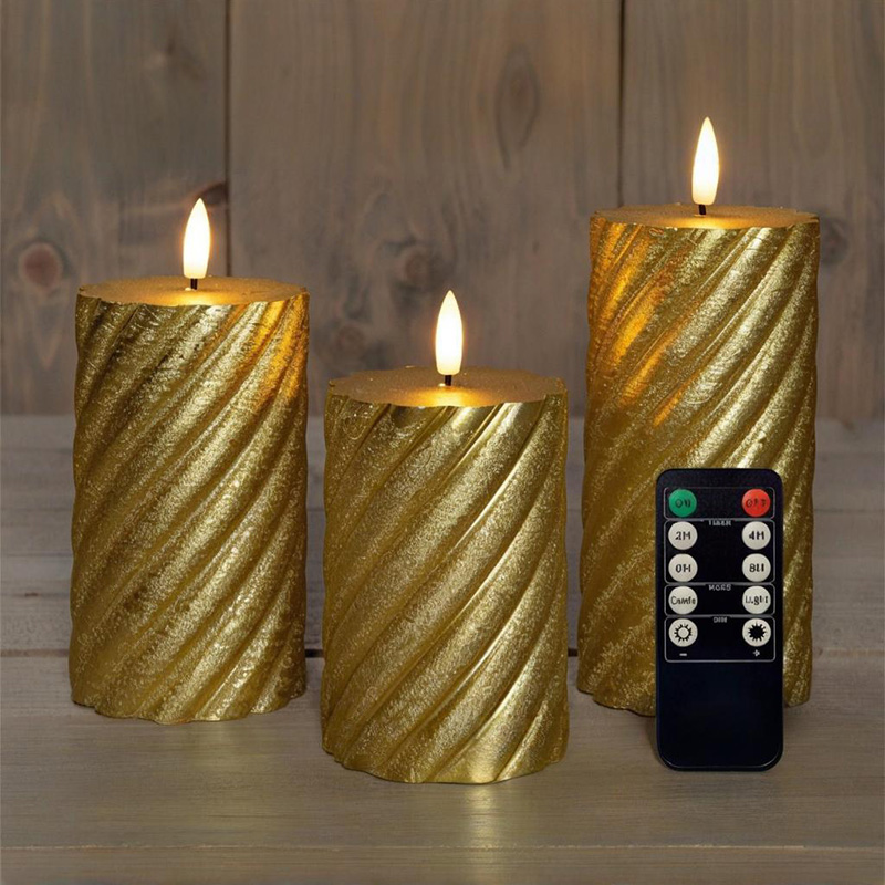 Conjunto de 3 velas de pilar LED em espiral dourada